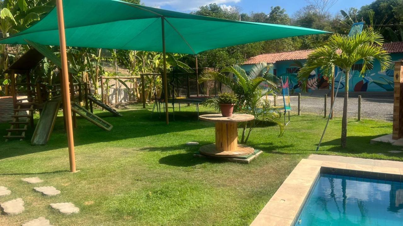 Kitanda Petit Hotel Tucuns  Exterior photo